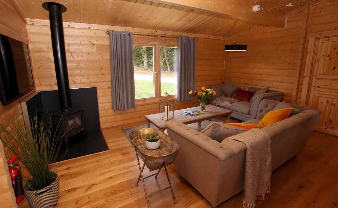 Gamlingay Cambridgeshire Lakes - Luxury Lodges In A Stunning Lake Location מראה חיצוני תמונה